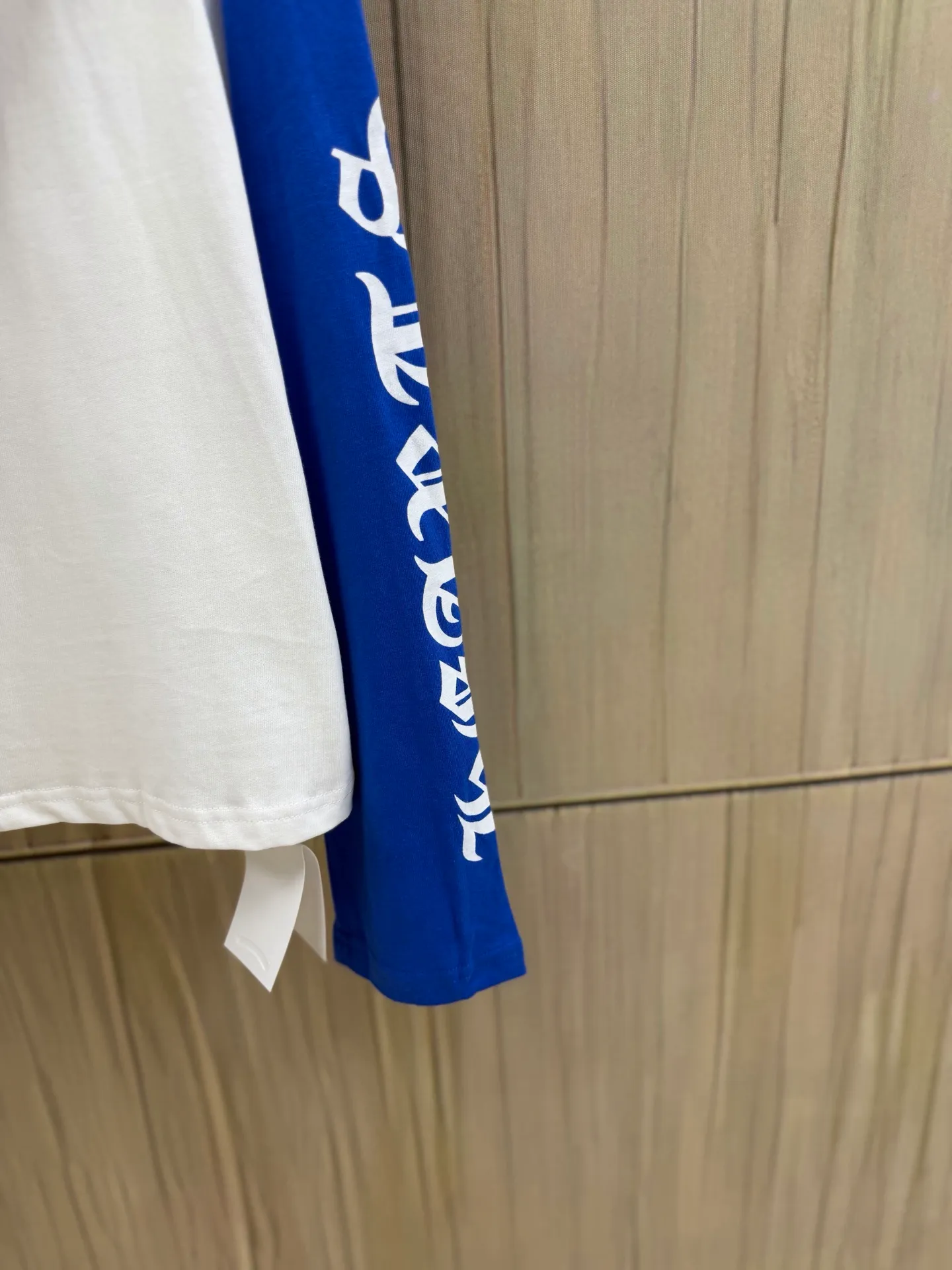 。【 In Stock】Chrome Hearts size S M L XL Chrome Hearts 32 ， 190G， ， ， ， 、 ， 。 ， ， ， Classic ， ， 。 ， ， 、 ， 。𝗗𝗲𝘁𝗮𝗶𝗹 YB ， ， 。 ， ， 。 ， ， ， ， ， ， ， Classic 。 ， ， Same Style ， ， ， ， Same Style。